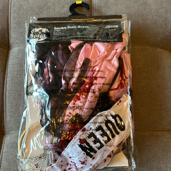 Spirit child Zombie Prom Queen costume - Picture 2 of 2